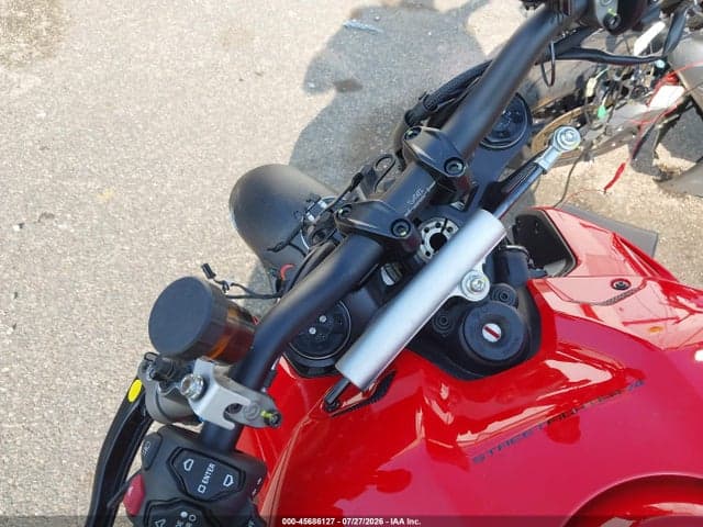 2024 DUCATI STREETFIGHTER V4/V4S 7