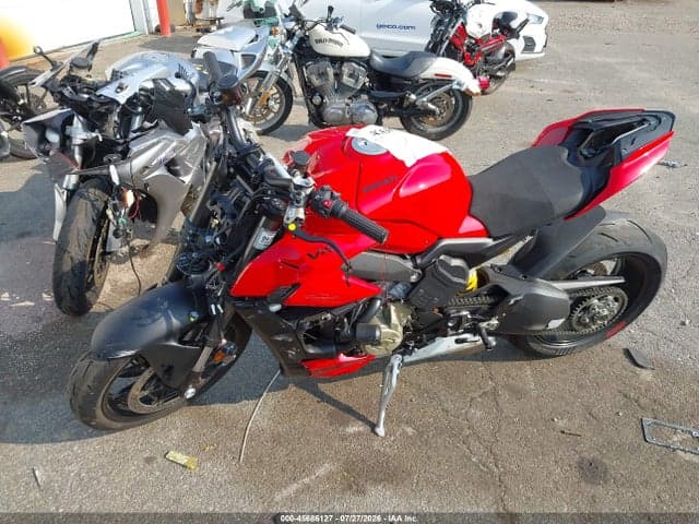 2024 DUCATI STREETFIGHTER V4/V4S 9