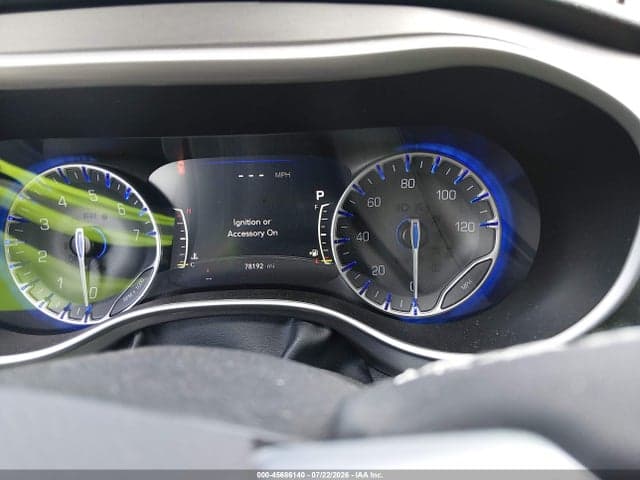 2023 CHRYSLER PACIFICA TOURING L 7