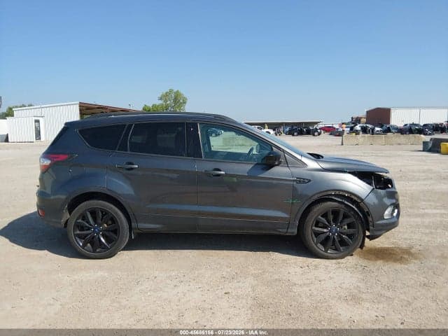 2017 FORD ESCAPE SE 14