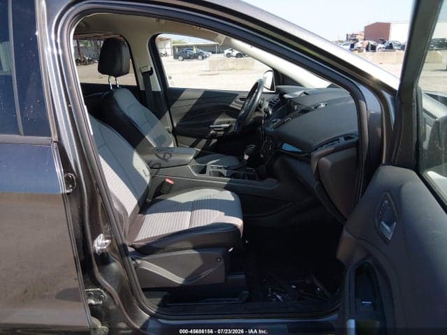 2017 FORD ESCAPE SE 5