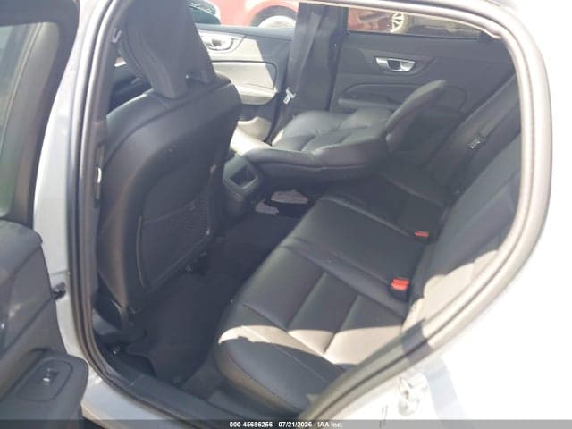 2025 VOLVO V60 CROSS COUNTRY PLUS, B5 AWD GAS (MILD HYBRID) 8