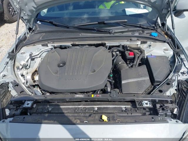 2025 VOLVO V60 CROSS COUNTRY PLUS, B5 AWD GAS (MILD HYBRID) 10
