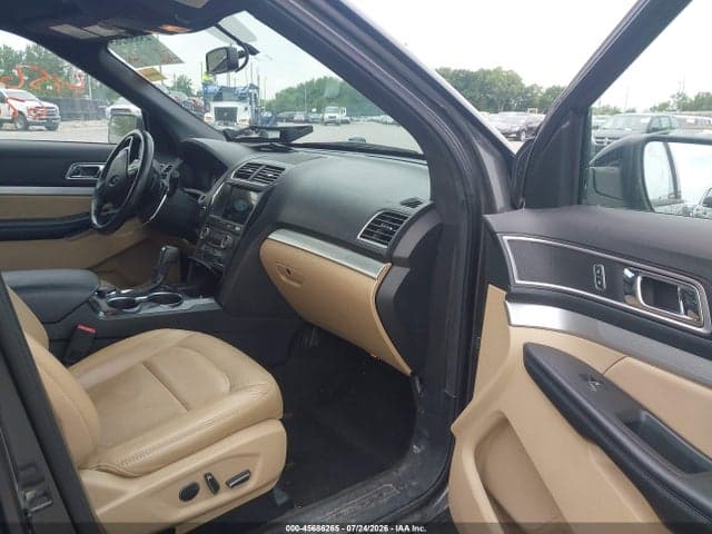 2017 FORD EXPLORER XLT 5