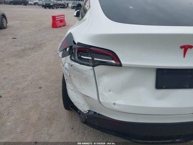 2022 TESLA MODEL Y LONG RANGE DUAL MOTOR ALL-WHEEL DRIVE 6