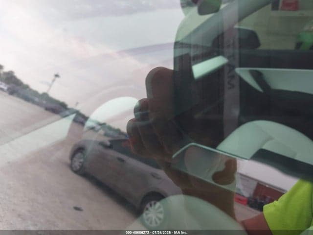 2022 TESLA MODEL Y LONG RANGE DUAL MOTOR ALL-WHEEL DRIVE 7