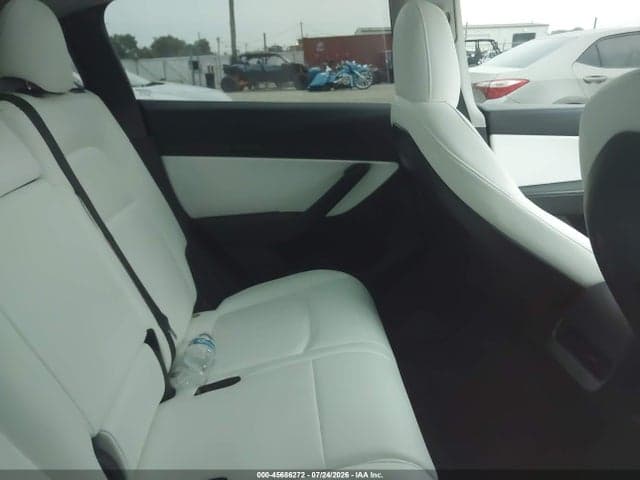 2022 TESLA MODEL Y LONG RANGE DUAL MOTOR ALL-WHEEL DRIVE 8