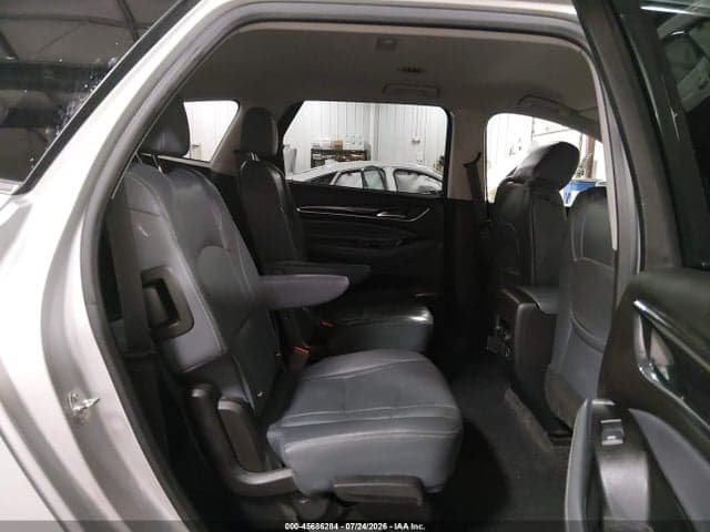 2020 BUICK ENCLAVE AWD PREMIUM 8