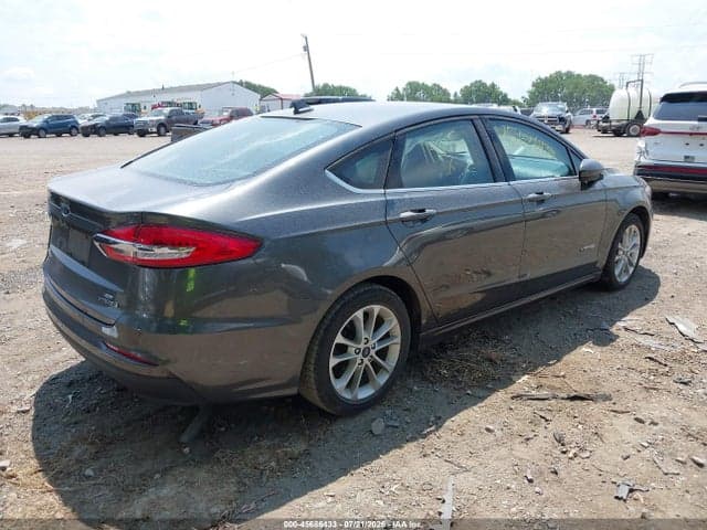 2019 FORD FUSION HYBRID SE 4