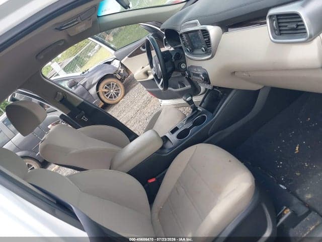 2020 KIA SORENTO 2.4L LX 5