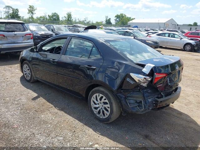 2018 TOYOTA COROLLA LE 3