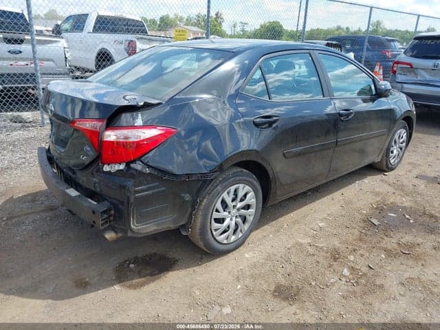 2018 TOYOTA COROLLA LE 4