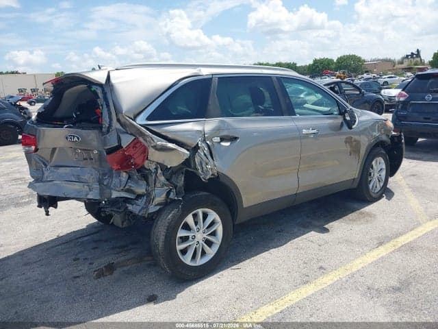 2018 KIA SORENTO 2.4L LX 4