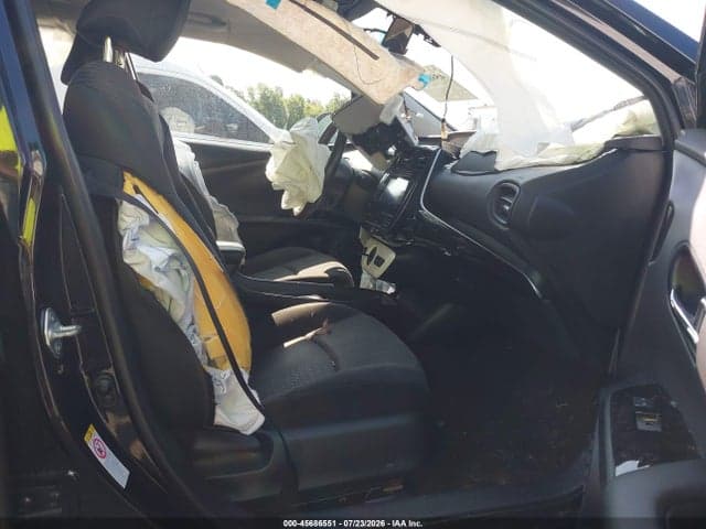2018 TOYOTA PRIUS TWO 5