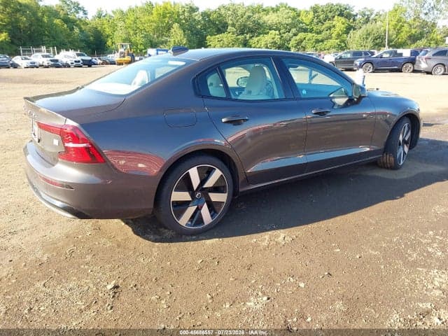 2024 VOLVO S60 RECHARGE PLUG-IN HYBRID T8 PLUS DARK THEME 4