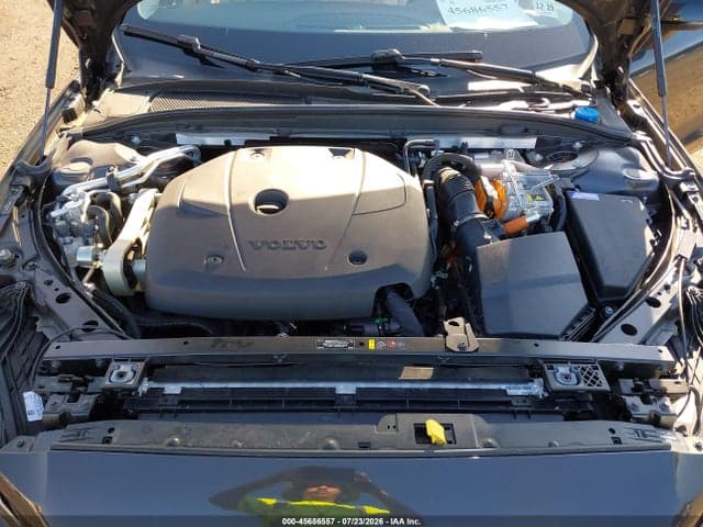 2024 VOLVO S60 RECHARGE PLUG-IN HYBRID T8 PLUS DARK THEME 10
