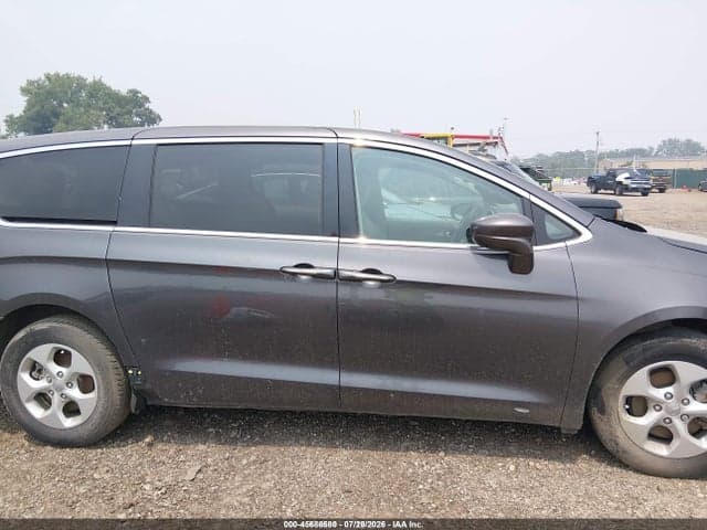2018 CHRYSLER PACIFICA HYBRID TOURING PLUS 12