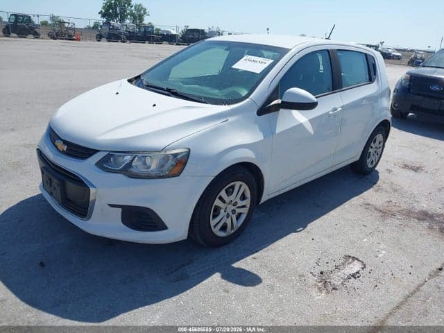 2017 CHEVROLET SONIC LT AUTO 2