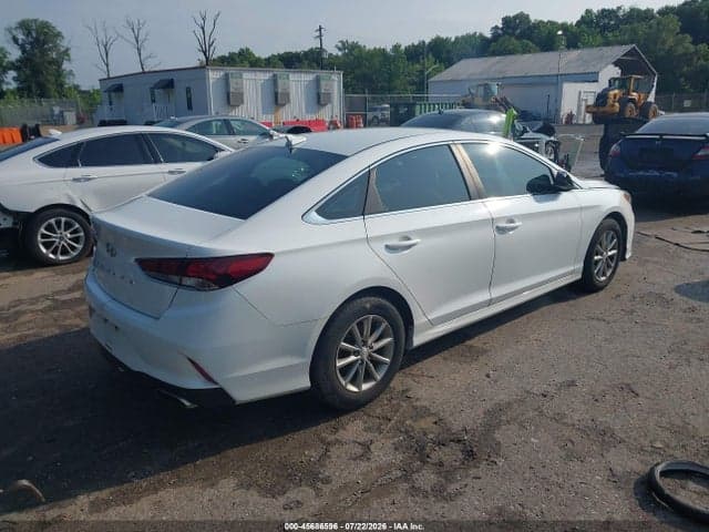 2019 HYUNDAI SONATA SE 4