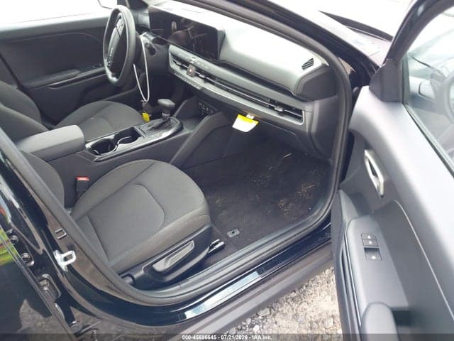 2026 KIA K4 LXS 5