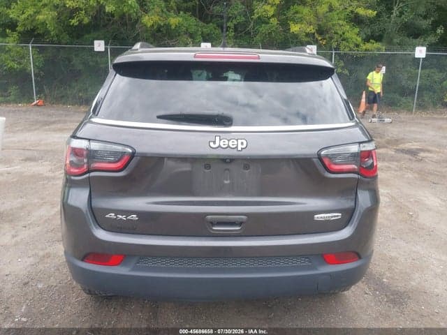 2020 JEEP COMPASS LATITUDE 4X4 17