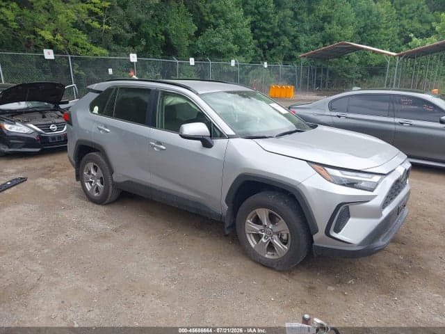 2023 TOYOTA RAV4 HYBRID XLE