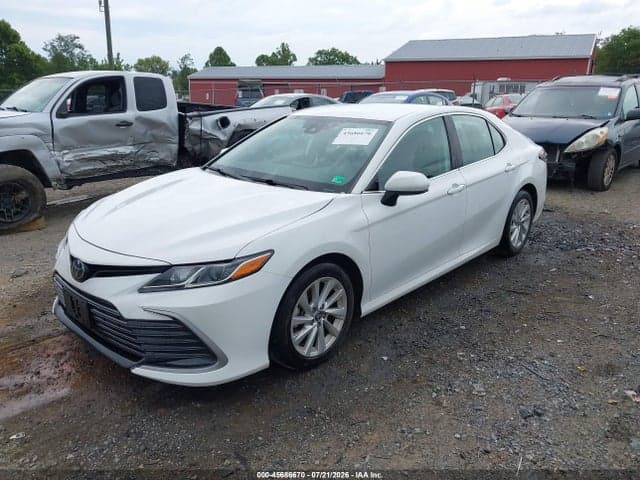 2024 TOYOTA CAMRY LE 2