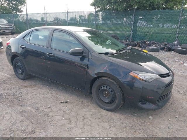 2017 TOYOTA COROLLA LE 1