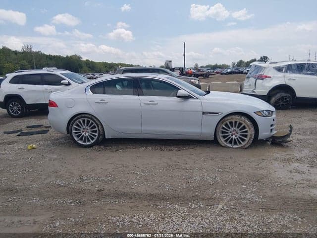 2017 JAGUAR XE 35T FIRST EDITION 13