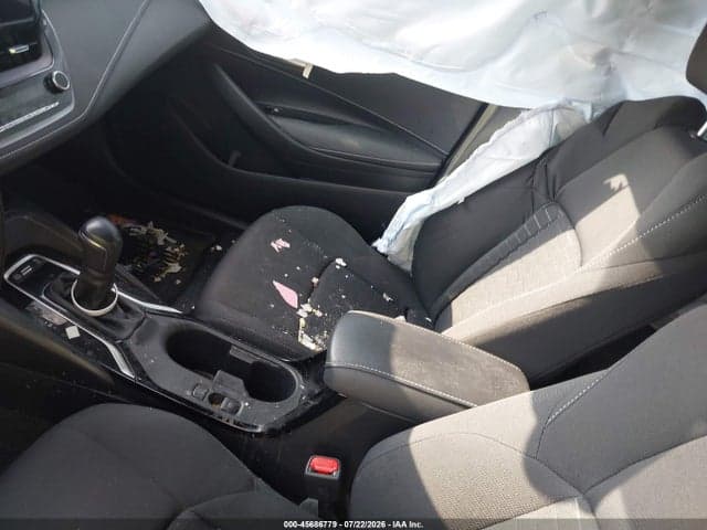 2023 TOYOTA COROLLA SE 8