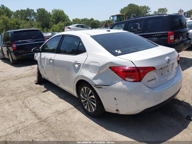 2017 TOYOTA COROLLA XLE 3