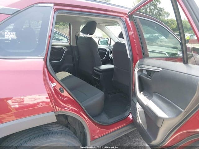 2021 TOYOTA RAV4 LE 8