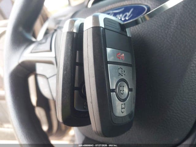 2017 FORD FUSION SE 11