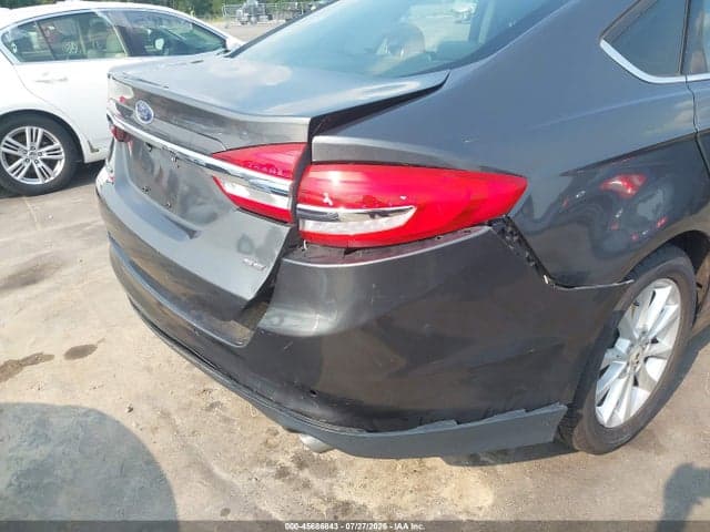 2017 FORD FUSION SE 20