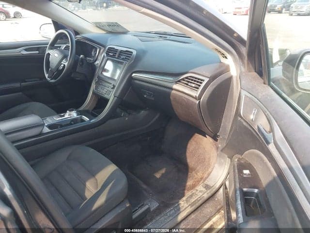2017 FORD FUSION SE 5