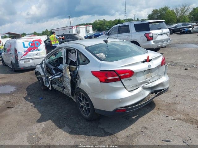 2017 FORD FOCUS SEL 3