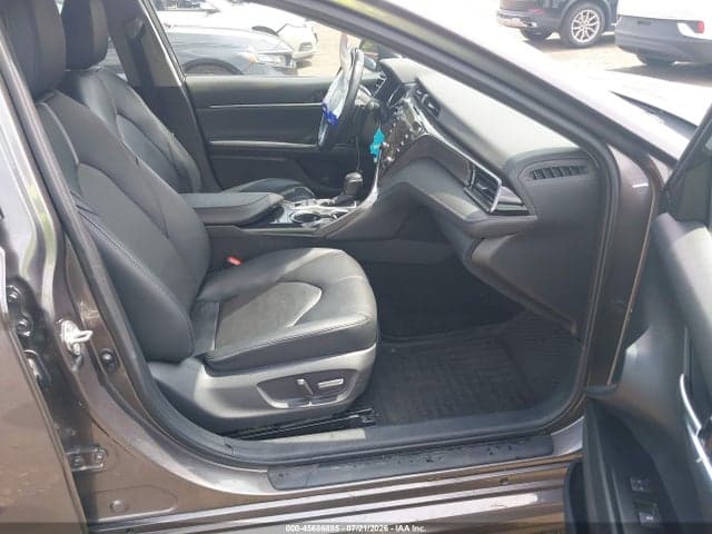 2020 TOYOTA CAMRY XSE AWD 5