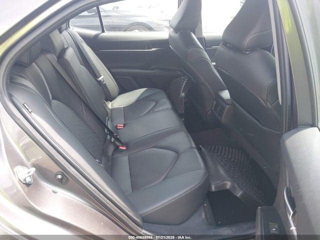2020 TOYOTA CAMRY XSE AWD 8