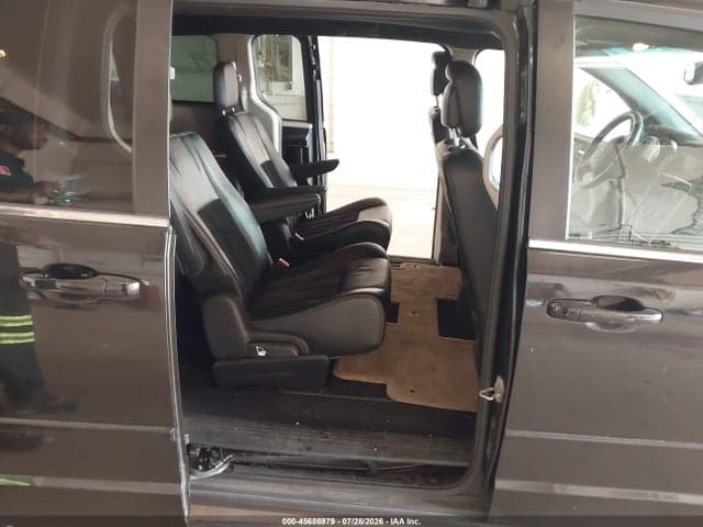 2017 DODGE GRAND CARAVAN SXT 8