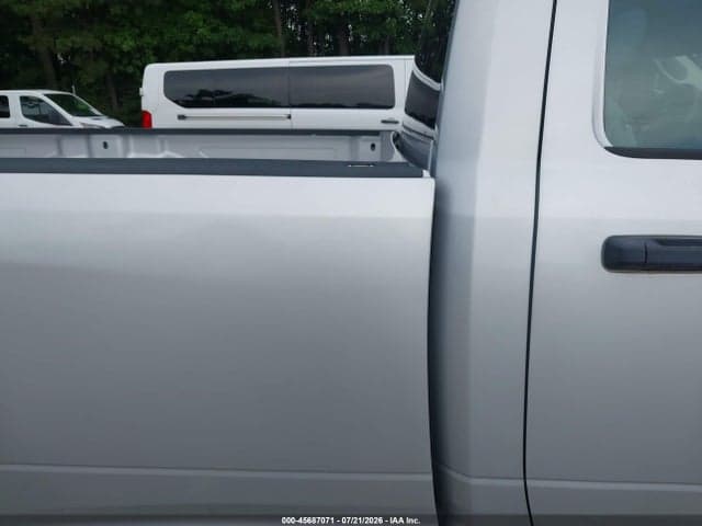 2017 RAM 1500 8