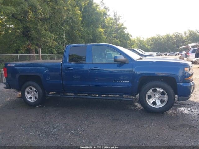 2017 CHEVROLET SILVERADO 1500 2LT 13