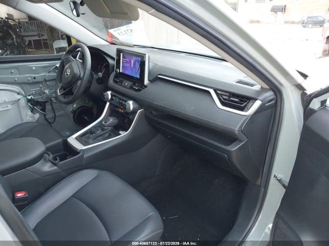 2023 TOYOTA RAV4 XLE PREMIUM 5