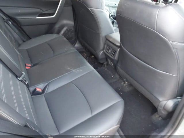 2023 TOYOTA RAV4 XLE PREMIUM 8