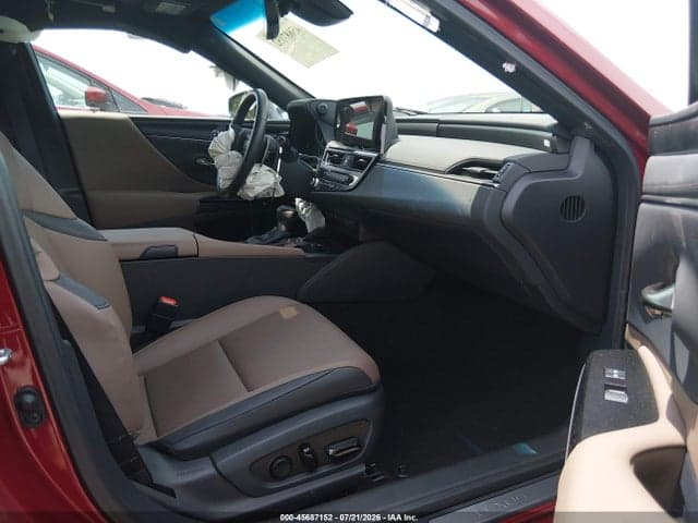 2025 LEXUS ES 300H 5