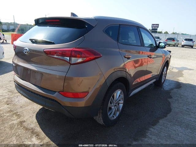 2017 HYUNDAI TUCSON SE PLUS 4