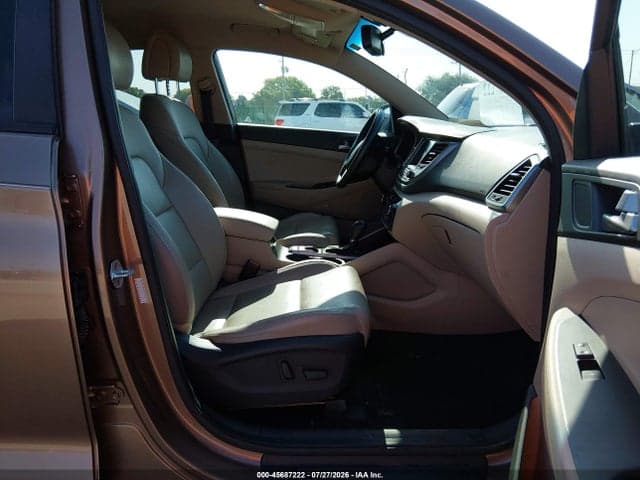 2017 HYUNDAI TUCSON SE PLUS 5