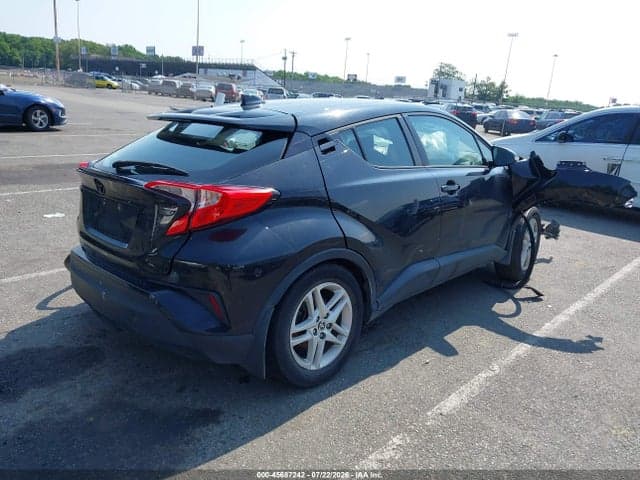 2021 TOYOTA C-HR LE 4