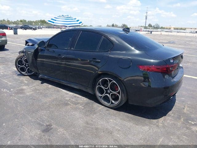 2023 ALFA ROMEO GIULIA VELOCE AWD 3