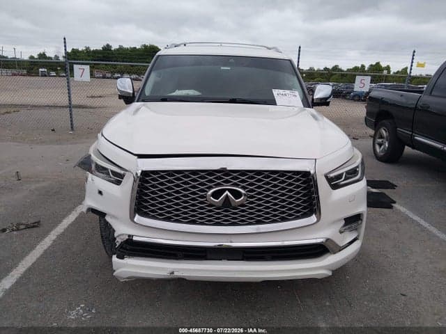 2018 INFINITI QX80 12