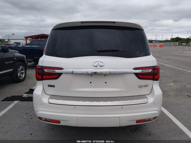 2018 INFINITI QX80 16